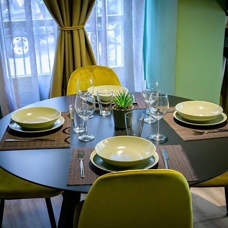 Urban Tales Lejlighedshotel Athen Værelse billede